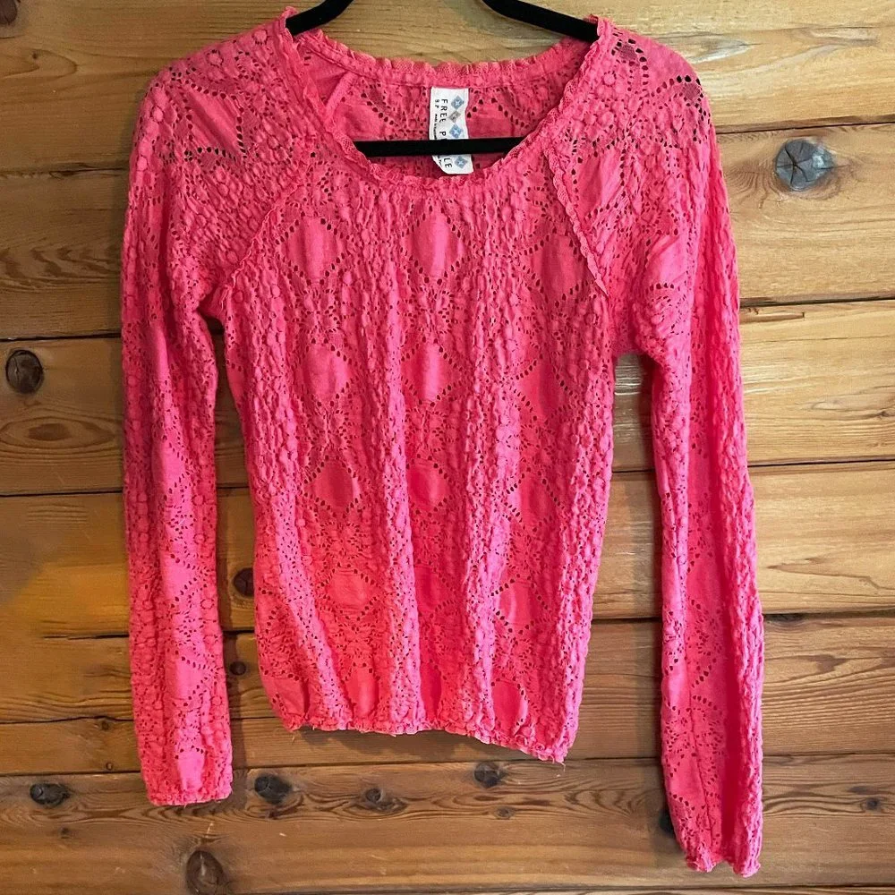 FREE PEOPLE PINK LACE long sleeve Top Size Small